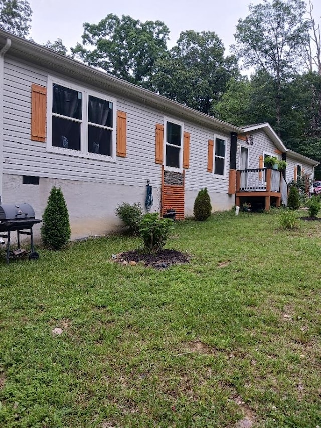 2749 Lee Hwy E, New Market, VA 22844 - view of front of house with a deck, crawl space, and a front lawn