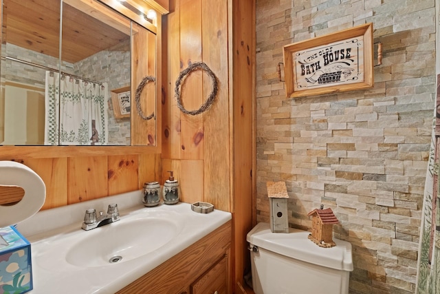 537 High Valley Dr N, Monterey, VA 24465 - full bath with a shower with curtain, toilet, vanity, wooden walls, and wooden ceiling