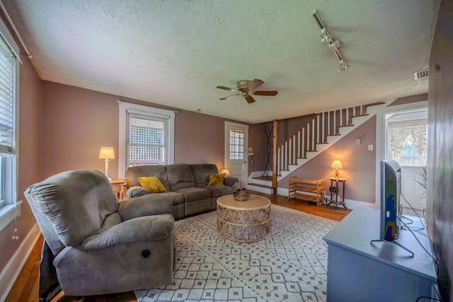 132 New York Ave, Harrisonburg, VA 22801 - photo 2