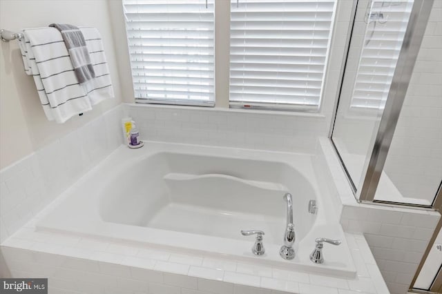 14219 Belle Ave, Culpeper, VA 22701 - full bath with a garden tub