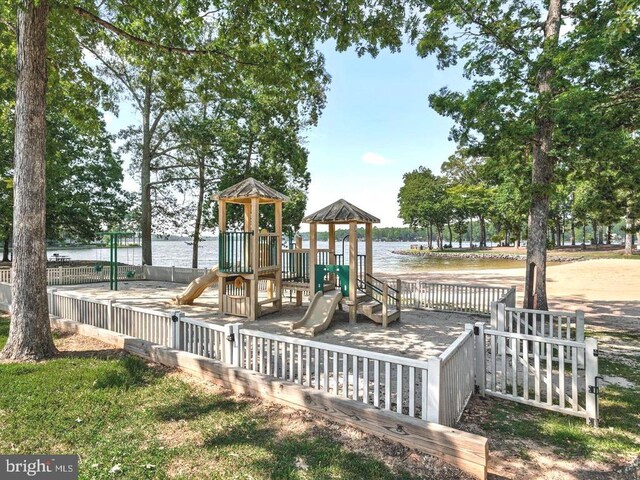 208 Mt Pleasant Dr, Locust Grove, VA 22508 - community play area with a water view