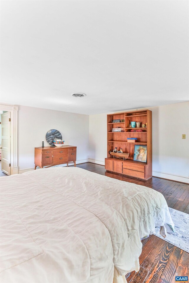5722 James River Rd, Gladstone, VA 24553 - bedroom with wood finished floors and baseboards