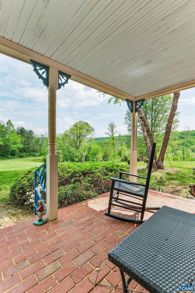 5722 James River Rd, Gladstone, VA 24553 - view of patio
