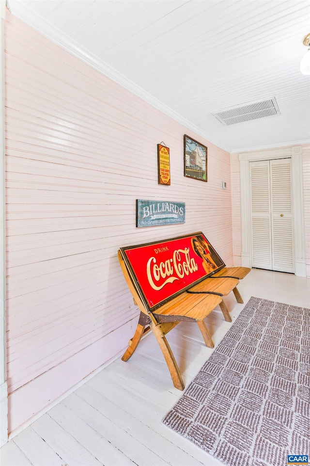 5722 James River Rd, Gladstone, VA 24553 - interior space with crown molding