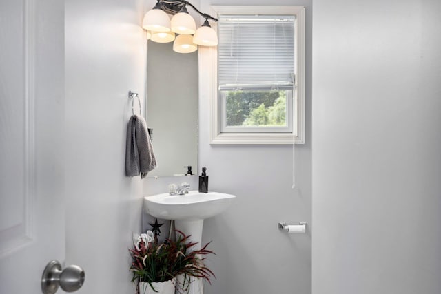 872 Camelot Ln, Harrisonburg, VA 22801 - view of bathroom