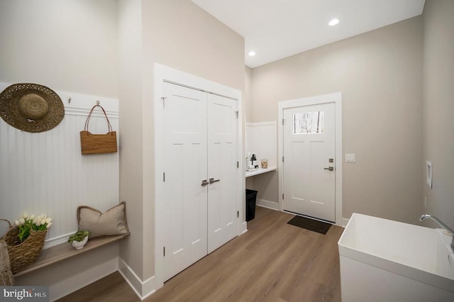 60 Laurelwood Dr, Mineral, VA 23117 - foyer entrance featuring light wood finished floors and recessed lighting