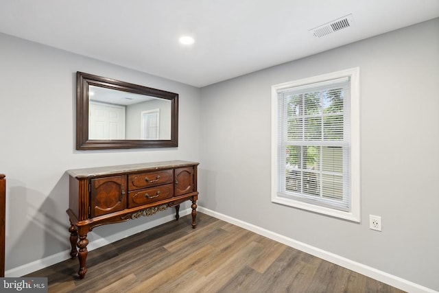 8558 Opal Rd, Warrenton, VA 20186 - interior space with wood finished floors and recessed lighting