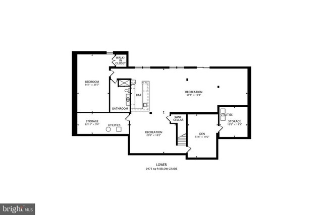 13001 Wipple Ct, Fredericksburg, VA 22407 - living room with wood finished floors and a fireplace with flush hearth