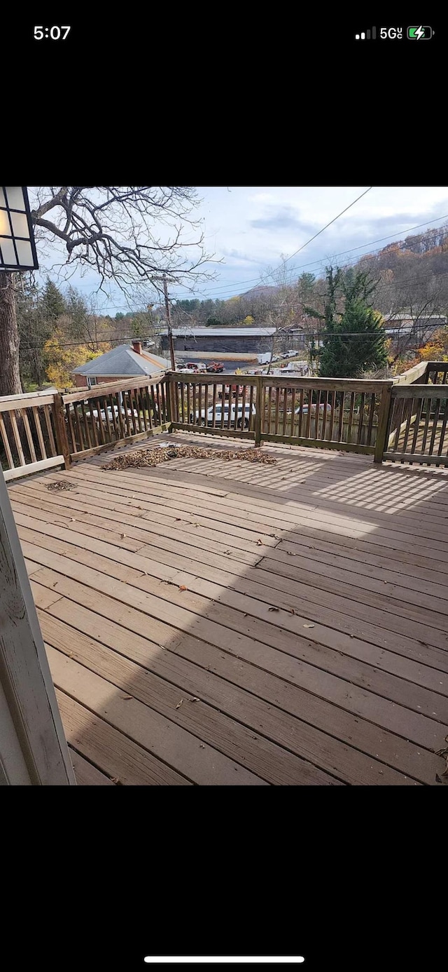 1111 Maple St, Staunton, VA 24401 - view of deck
