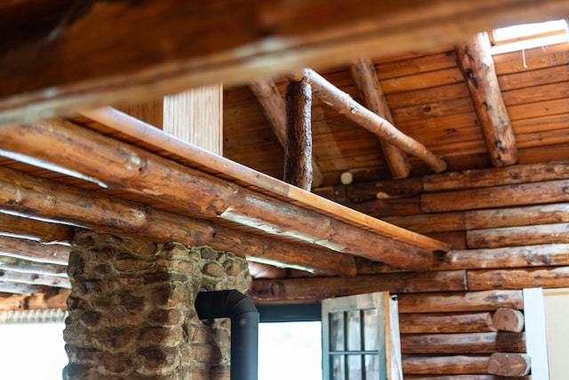 35 Bottom Rd S, Raphine, VA 24472 - detailed view of rustic walls