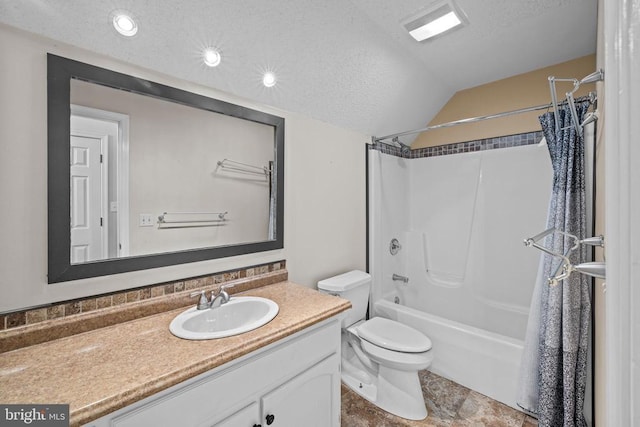 47 Marwood Dr, Palmyra, VA 22963 - bathroom with vanity, shower / bath combo with shower curtain, lofted ceiling, and a textured ceiling