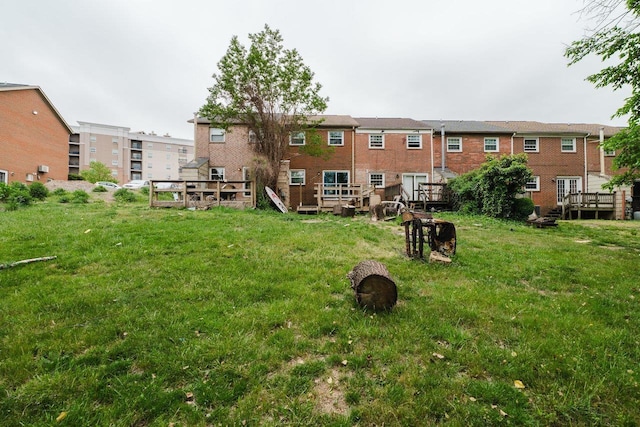 1333 Devon Ln, Harrisonburg, VA 22801 - view of property's community featuring a yard and a deck