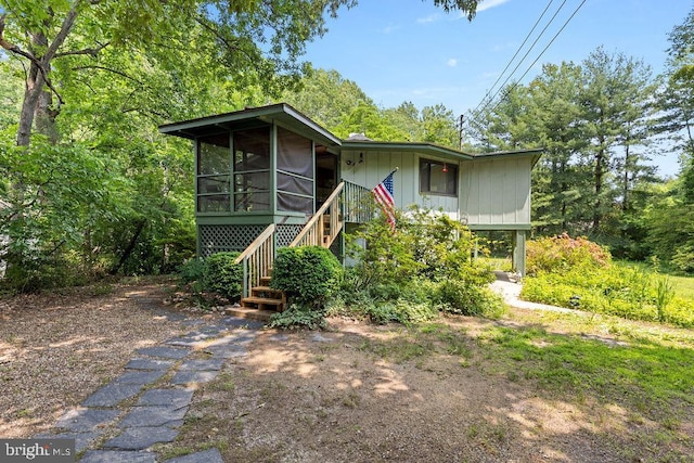315 Stratford Cir, Locust Grove, VA 22508 - photo 1