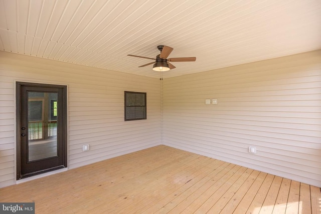 885 Buckners Ln, Compass Cove At Lake Anna Mineral, VA 23117 - wooden terrace with ceiling fan