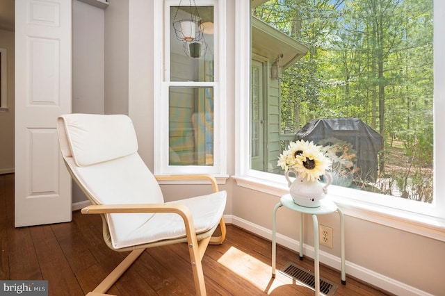 302 Gold Valley Rd, Locust Grove, VA 22508 - sitting room with wood finished floors and baseboards
