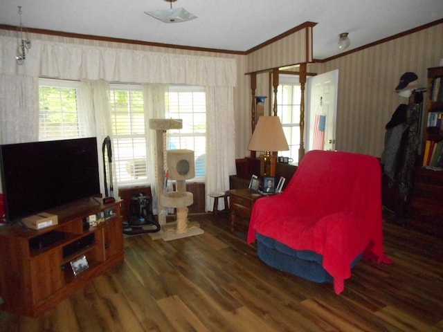 2780 Sunrise Dr, Broadway, VA 22815 - living room with crown molding, wood finished floors, and wallpapered walls