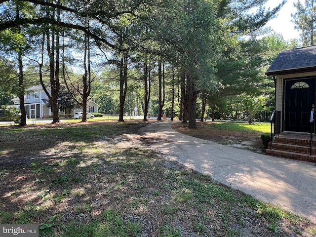 9872 Red Hill Rd, Spotsylvania, VA 22553 - view of yard featuring entry steps and driveway