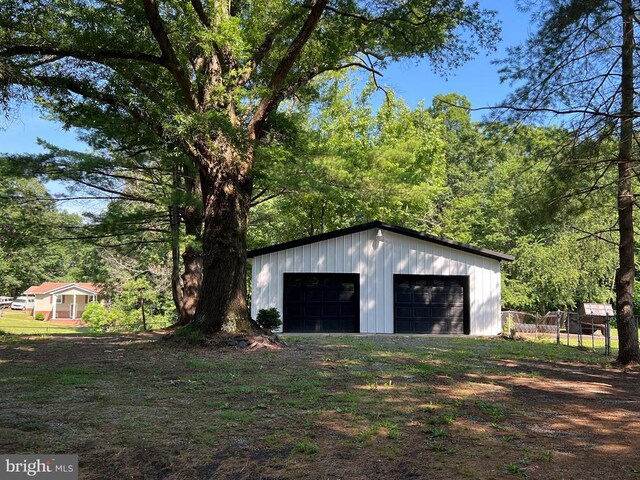 9872 Red Hill Rd, Spotsylvania, VA 22553 - view of detached garage