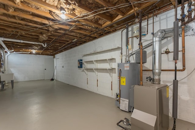 871 Kent Rd, Waynesboro, VA 22980 - unfinished below grade area featuring gas water heater, concrete block wall, and a heating unit