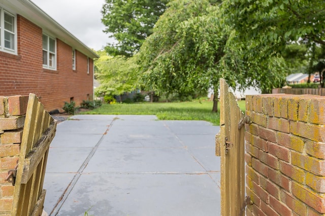871 Kent Rd, Waynesboro, VA 22980 - view of patio