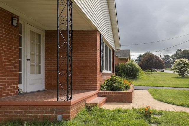 871 Kent Rd, Waynesboro, VA 22980 - view of home's exterior featuring brick siding, a yard, and a porch