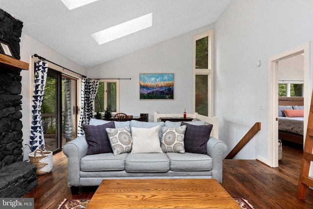 589 Pedlars Edge Dr, Roseland, VA 22967 - living room featuring a skylight, wood finished floors, and high vaulted ceiling