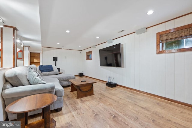 13001 Country View Ln, Amissville, VA 20106 - living room with wood finished floors and recessed lighting