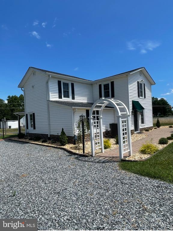 6612 Old Plank Rd, Fredericksburg, VA 22407 - view of front of house with driveway