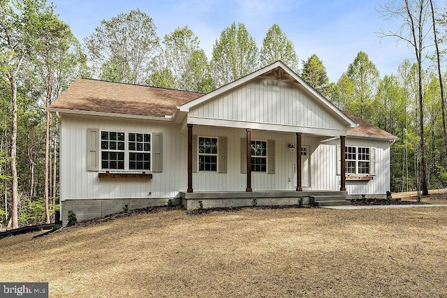 5903 Stubbs Bridge Rd, Mineral, VA 23117 - modern inspired farmhouse with covered porch and a shingled roof