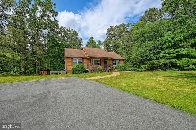 3716 Martin Kings Rd, Charlottesville, VA 22902 - rustic home with covered porch and a front lawn