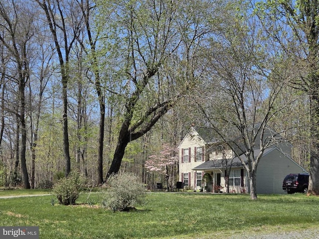 319 Fox Hunters Ln, Madison, VA 22727 - traditional-style house featuring a front lawn