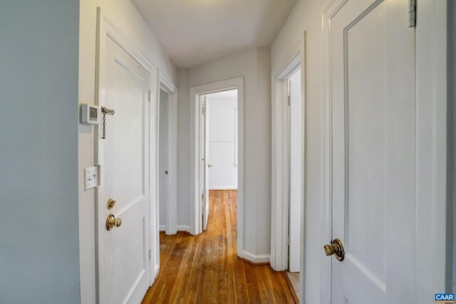 807 Hillcrest Rd, Charlottesville, VA 22903 - corridor with wood finished floors and baseboards