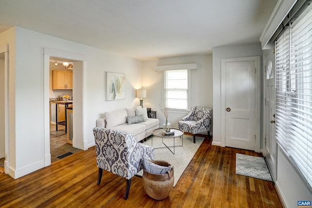 807 Hillcrest Rd, Charlottesville, VA 22903 - living area with hardwood / wood-style floors and baseboards