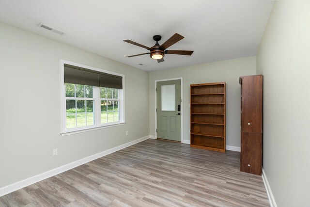 1204 Westmoreland Dr, Staunton, VA 24401 - spare room with ceiling fan, light wood-style floors, and baseboards