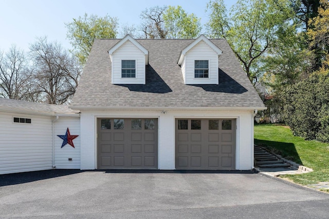 1204 Westmoreland Dr, Staunton, VA 24401 - view of detached garage