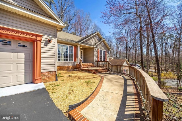 203 Birdie Rd, Locust Grove, VA 22508 - view of home's exterior with a garage