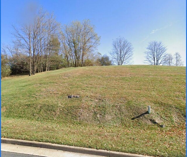 105 Compass Dr, Waynesboro, VA 22980 - photo 3