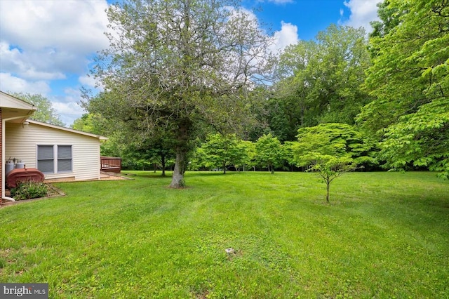 5524 Hickory Ridge Rd, Spotsylvania, VA 22551 - view of green lawn with a wooden deck