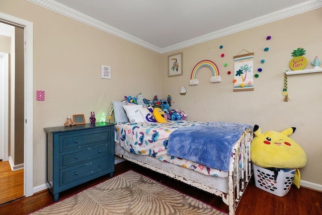 935 Glenwood Blvd, Waynesboro, VA 22980 - bedroom featuring ornamental molding and wood finished floors