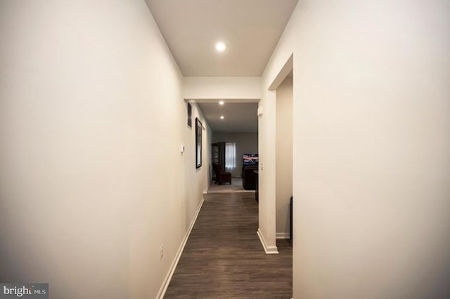 9323 Wood Creek Cir, Fredericksburg, VA 22407 - hall featuring dark wood-style floors, baseboards, and recessed lighting