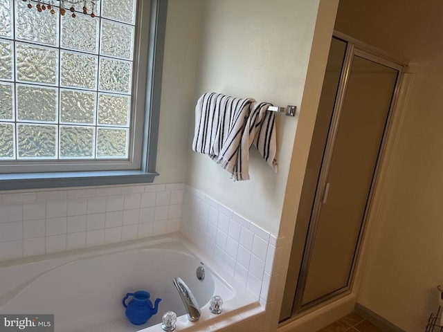 6015 Sunny Meadows Dr, Fredericksburg, VA 22407 - full bath featuring a stall shower and a bath