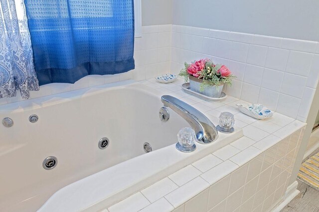 30 Beatrice Ct, Fishersville, VA 22939 - bathroom with a jetted tub