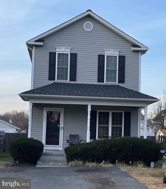 132 Mansfield St, Fredericksburg, VA 22408 - view of front of property with covered porch and fence