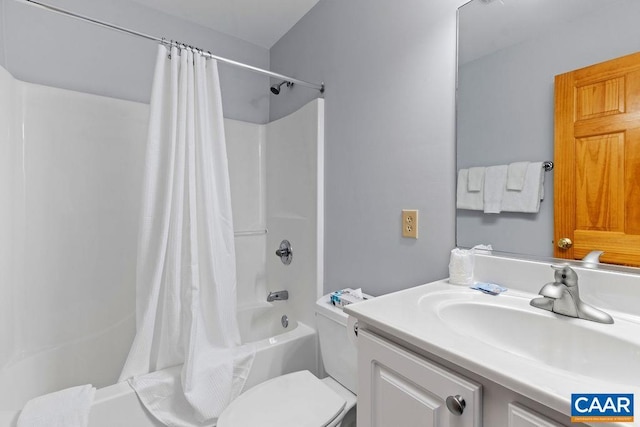 full bathroom featuring toilet, shower / tub combo, and vanity