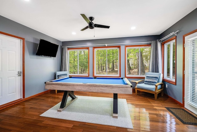 392 Passage Ln, Mcgaheysville, VA 22840 - playroom with baseboards, healthy amount of natural light, wood finished floors, and recessed lighting