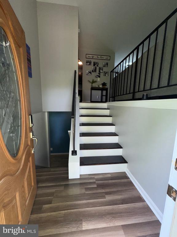 800 Dunlap St, Fredericksburg, VA 22407 - staircase featuring wood finished floors and baseboards