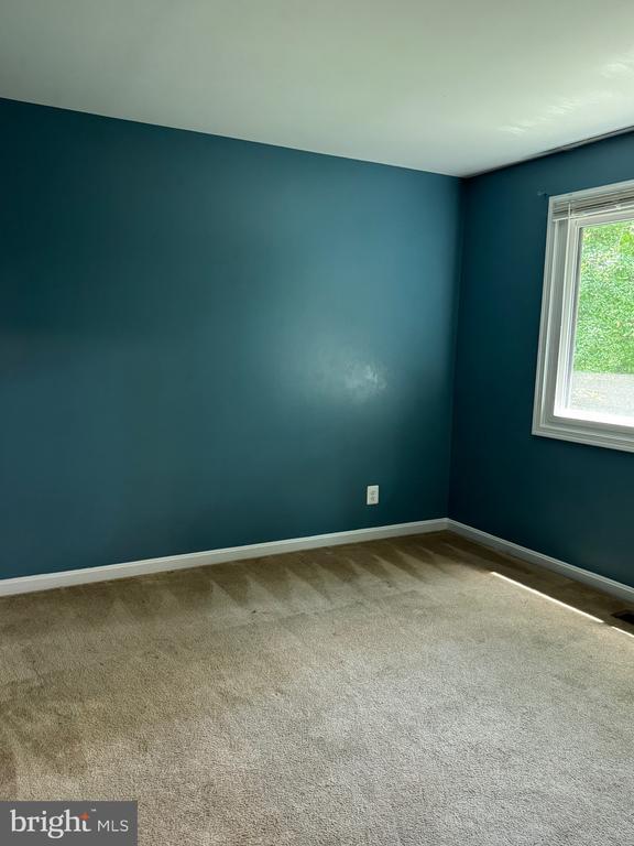 800 Dunlap St, Fredericksburg, VA 22407 - carpeted spare room with baseboards