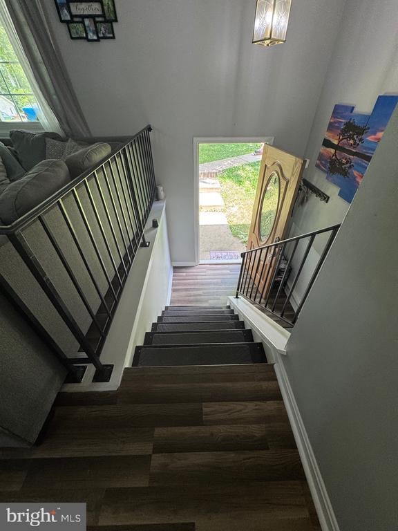 800 Dunlap St, Fredericksburg, VA 22407 - stairway featuring baseboards and wood finished floors