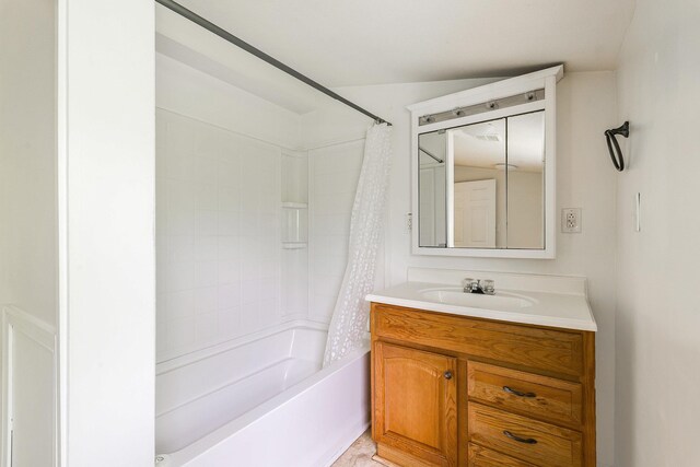 474 Stoney Run Rd, Buena Vista, VA 24416 - bathroom featuring shower / tub combo with curtain and vanity