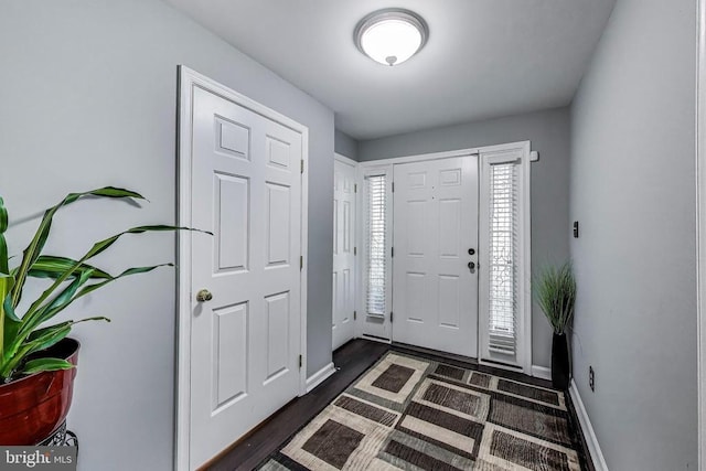 11222 Gander Ct, Fredericksburg, VA 22407 - entryway featuring baseboards and dark wood finished floors